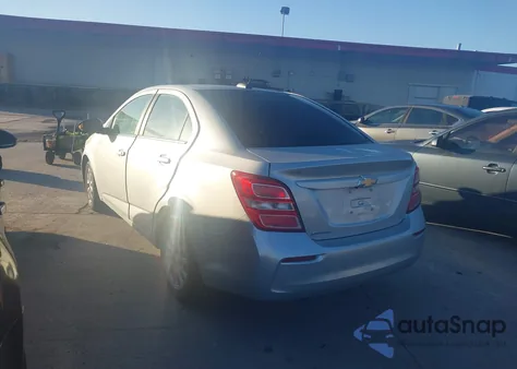 2019 Chevrolet Sonic Lt Auto z USA, uszkodzony, nr VIN 1G1JD5SB2K4144335